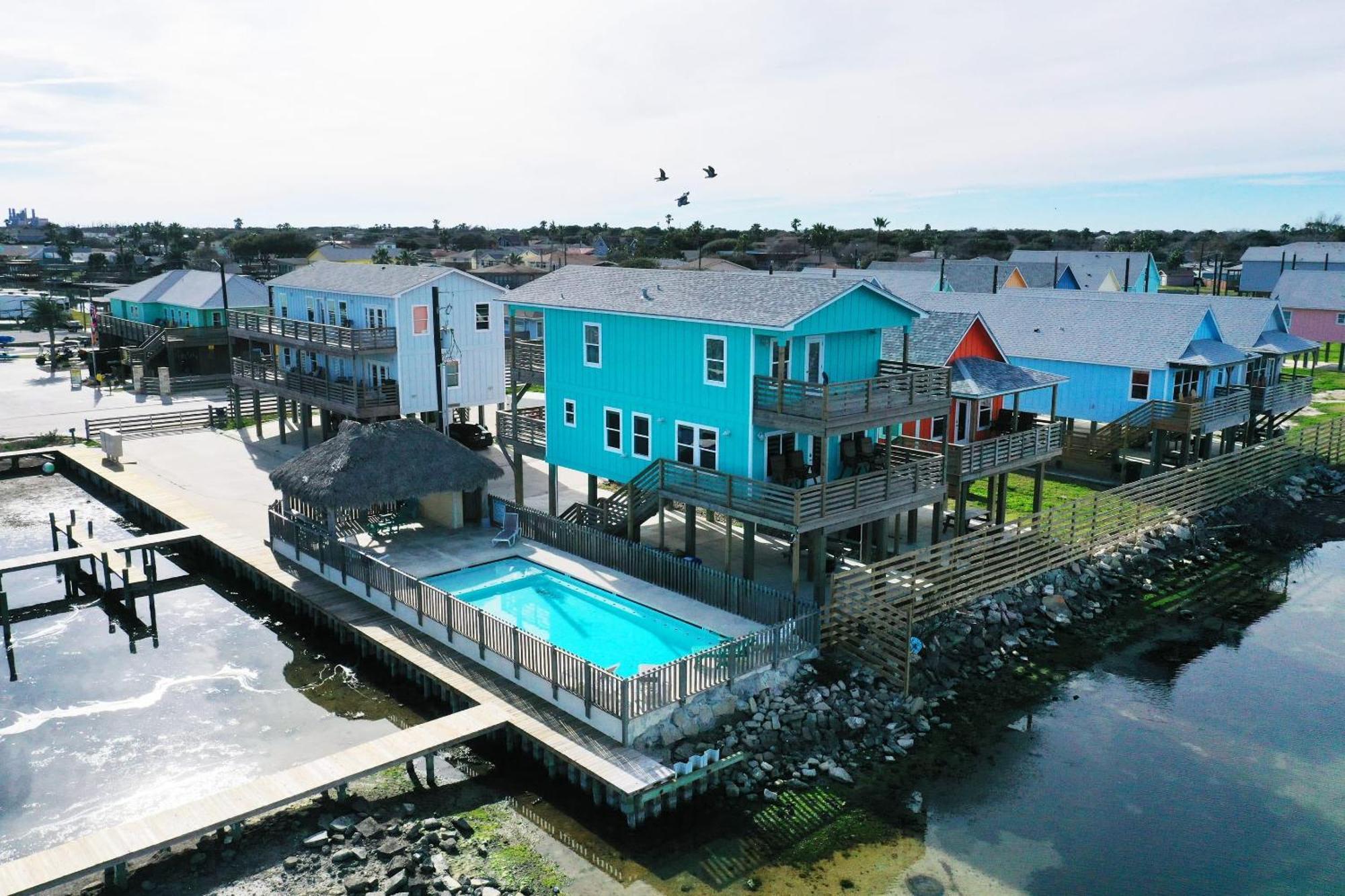 Big Slough By Avantstay Boat Dock Steps To Water Corpus Christi Exterior photo