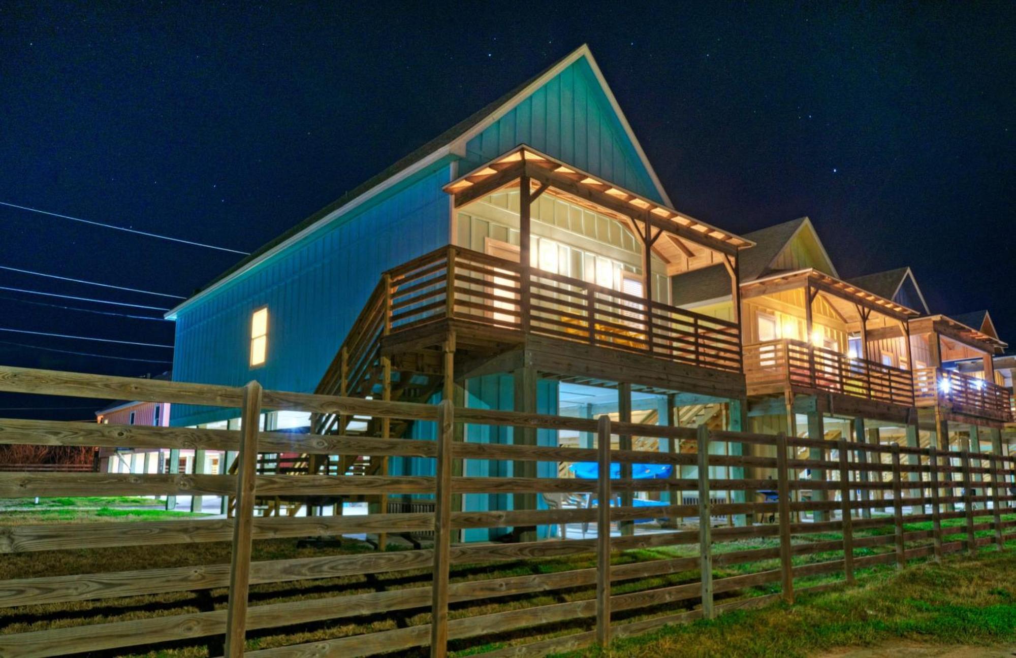 Big Slough By Avantstay Boat Dock Steps To Water Corpus Christi Exterior photo